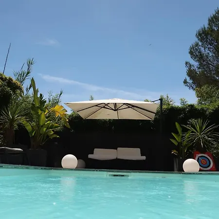 Spacious House For 8 With Swimming Pool * アンティーブ