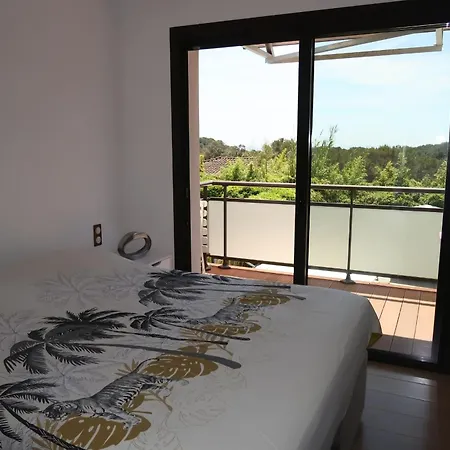 Spacious House For 8 With Swimming Pool アンティーブ
